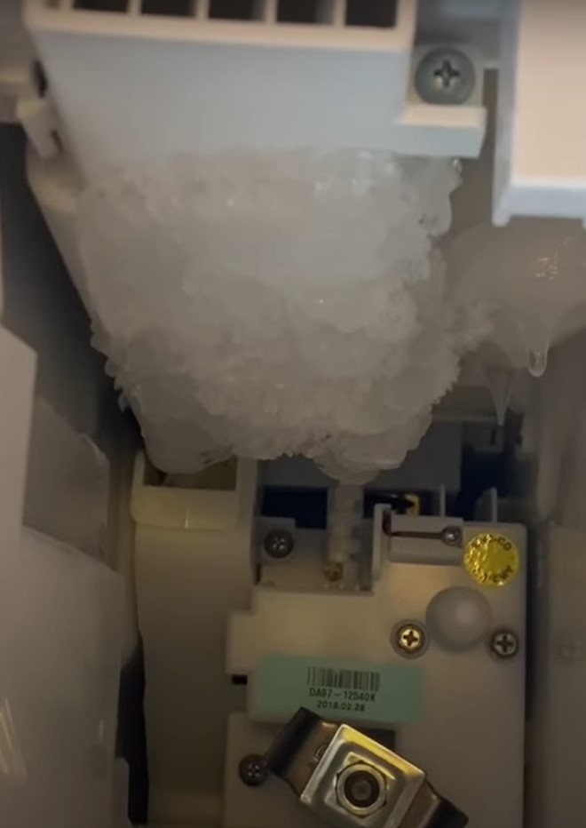 Samsung fridge not making Ice